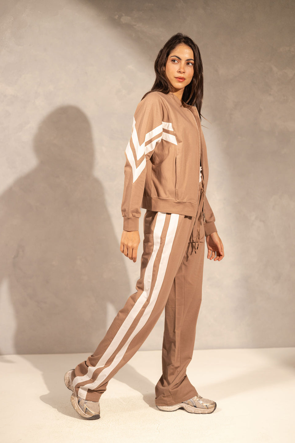 Beige Summer Zipper Comfort Set
