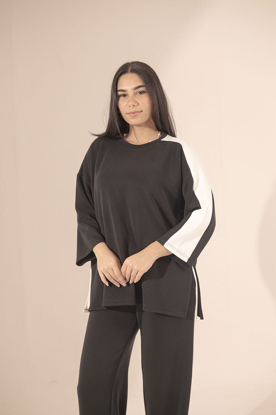 مجموعة مودال سوداء فاخرة