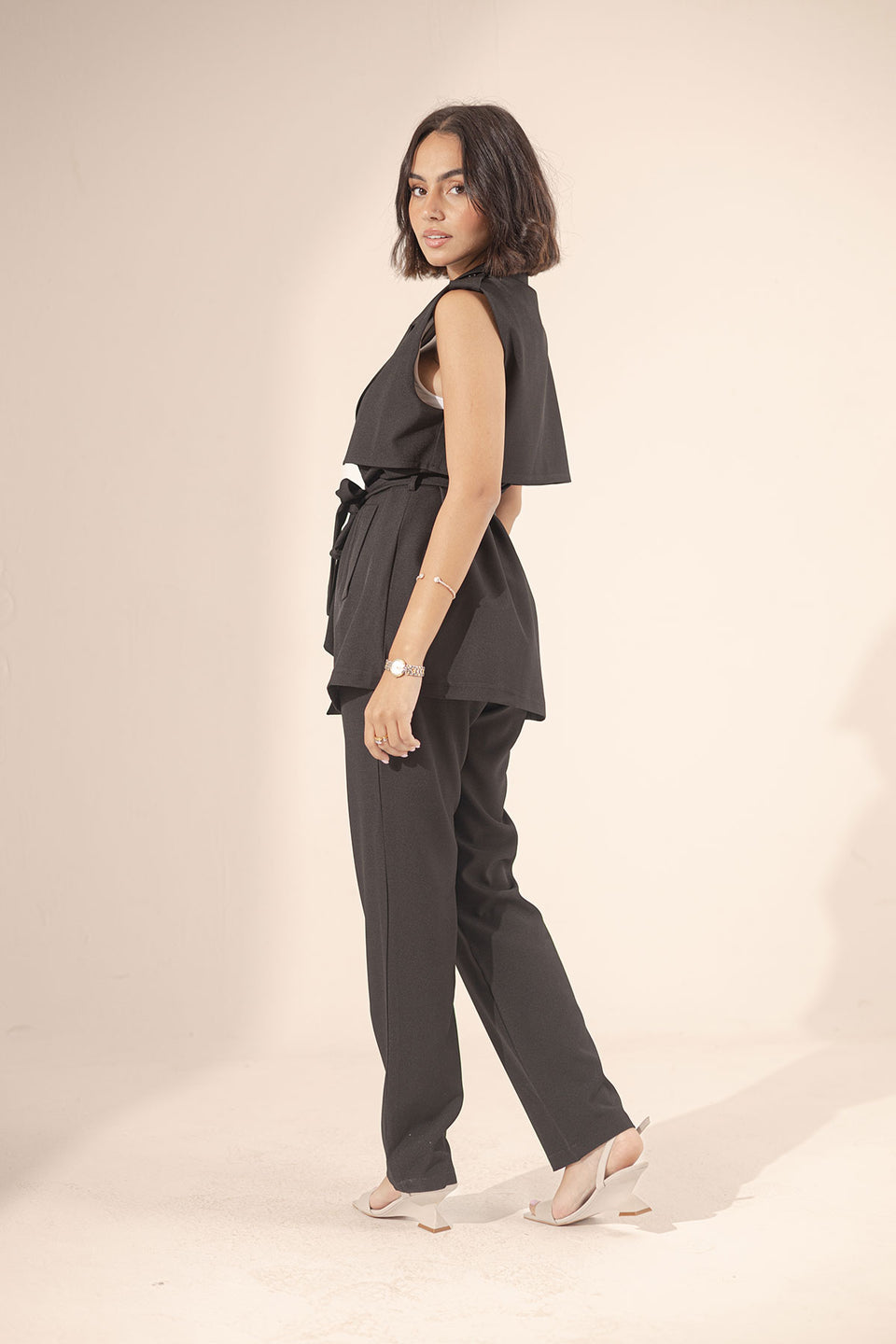 Black Sleevless Formal Tied Set