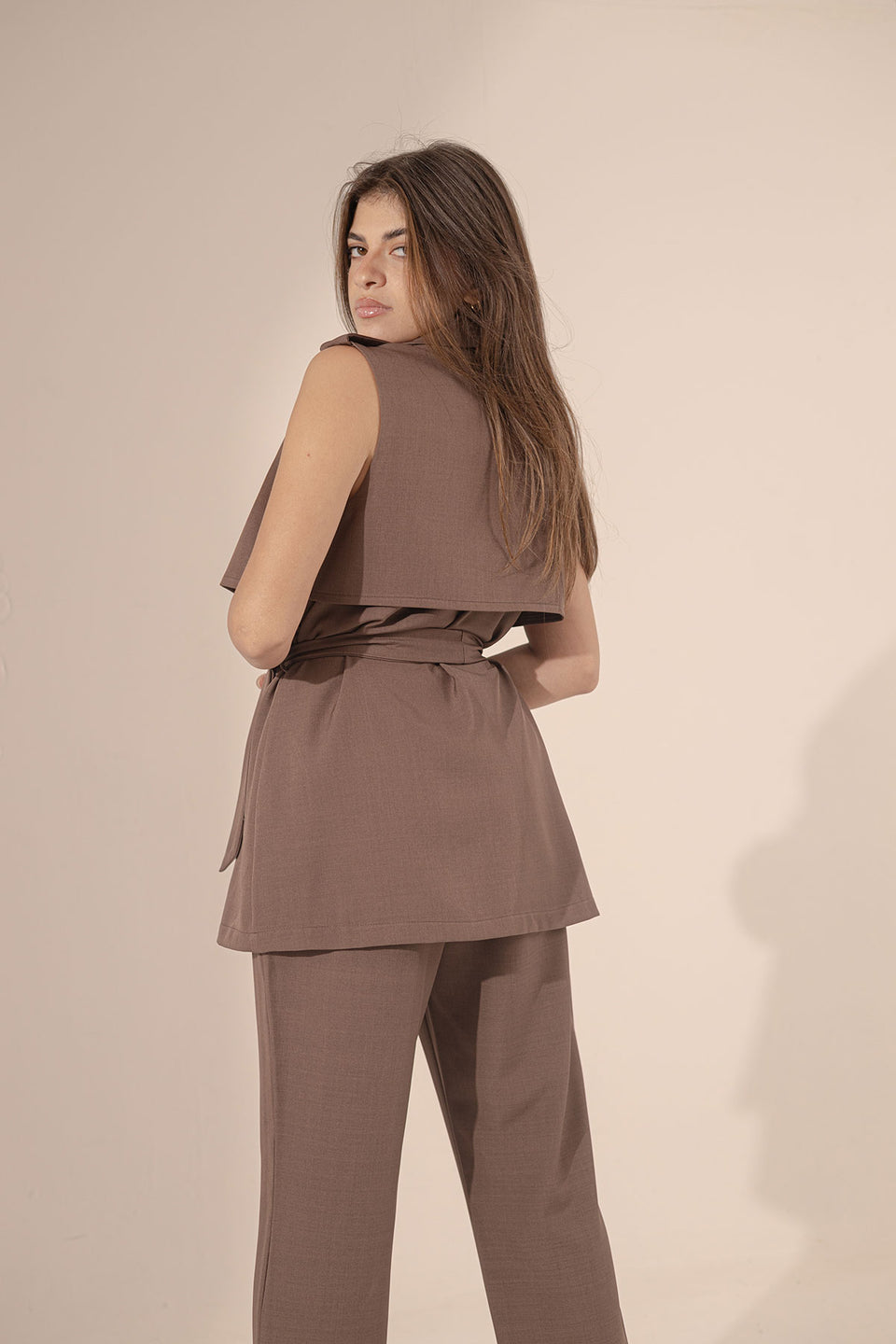 Brown Sleevless Formal Tied Set