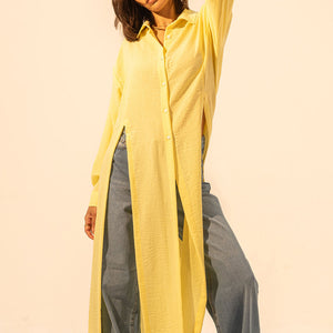 قميص كتان طويل أصفر بشقوق جانبية