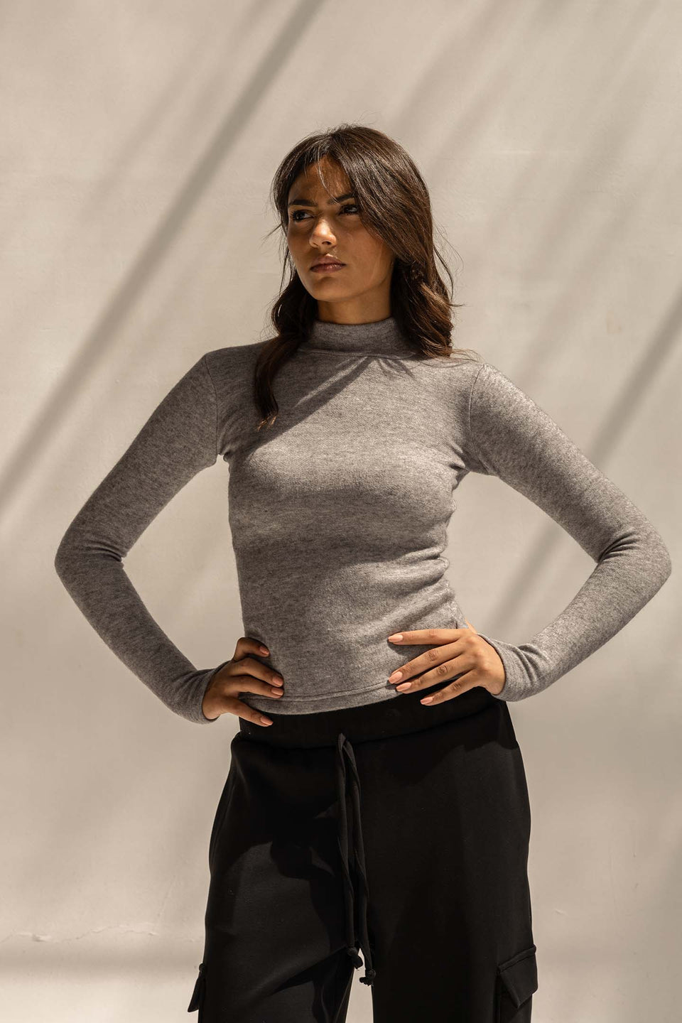 Grey Wool Hand-Cover Sleeves High Neck Top