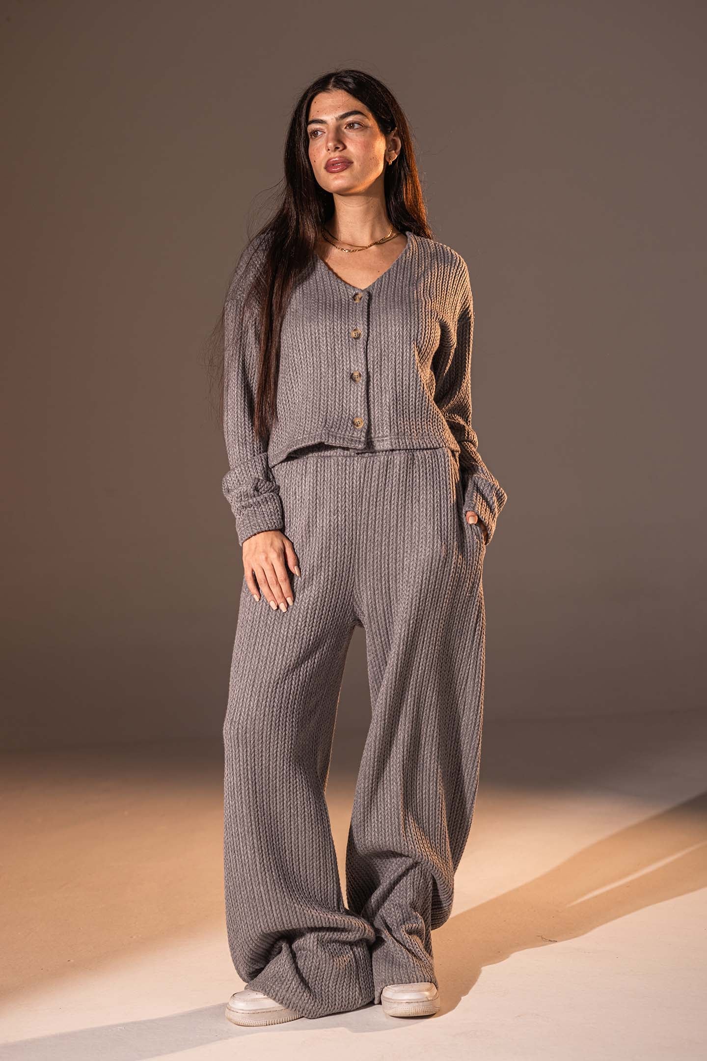 بنطال محبوك بلون الرمادي للاسترخاء