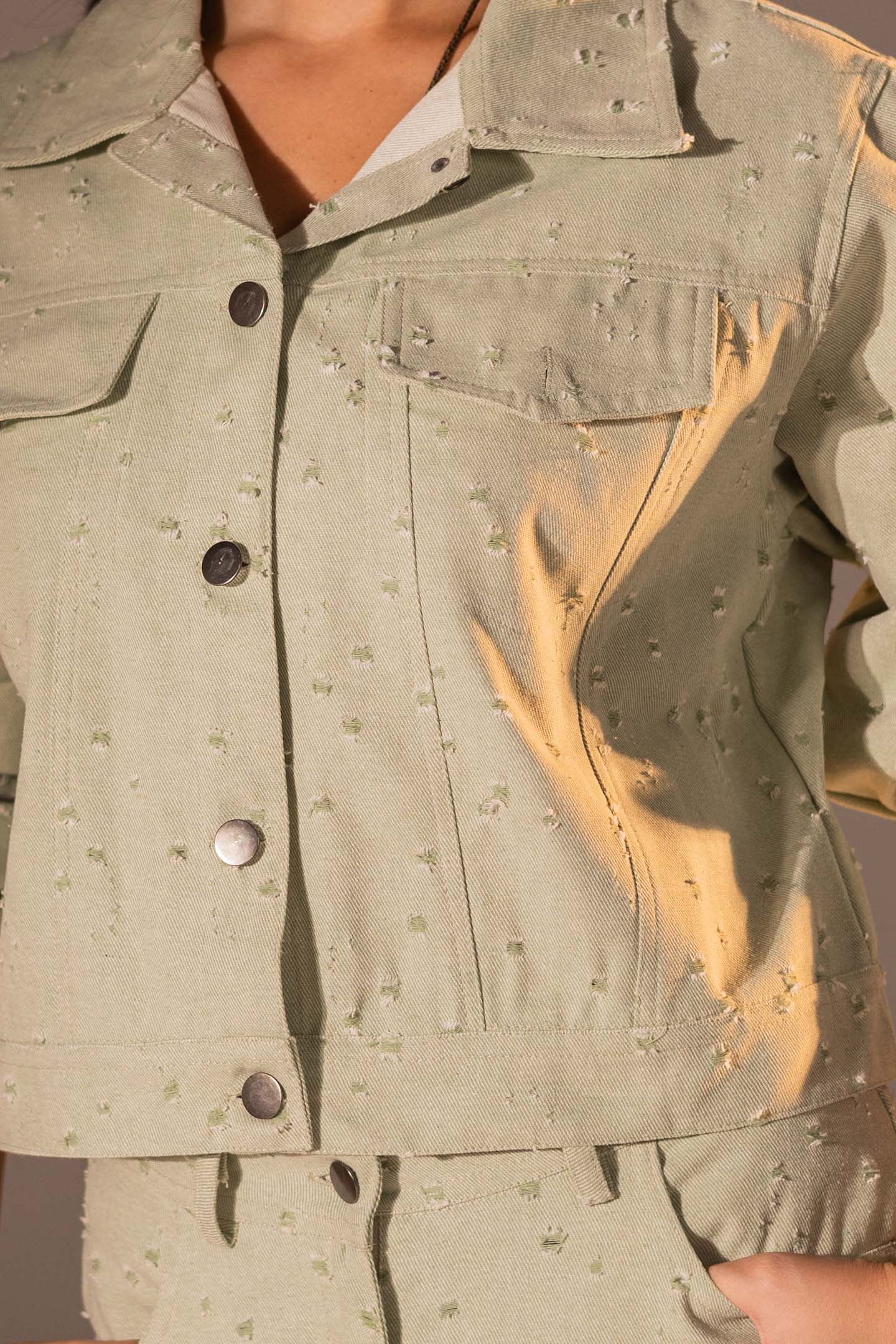 طقم دنيم مكوّن من قطعتين بلون الاخضر