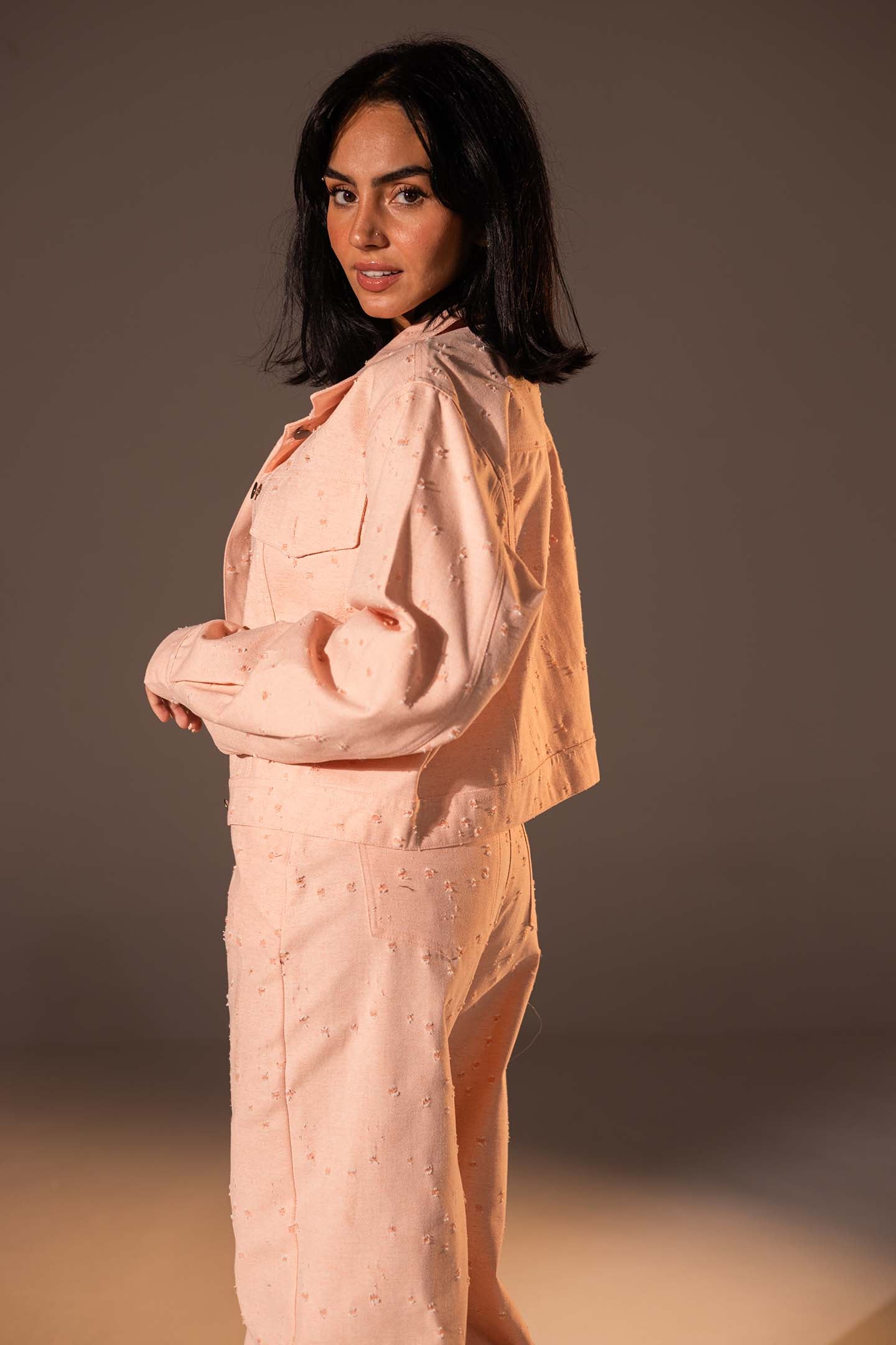 طقم دنيم مكوّن من قطعتين بلون السيمون