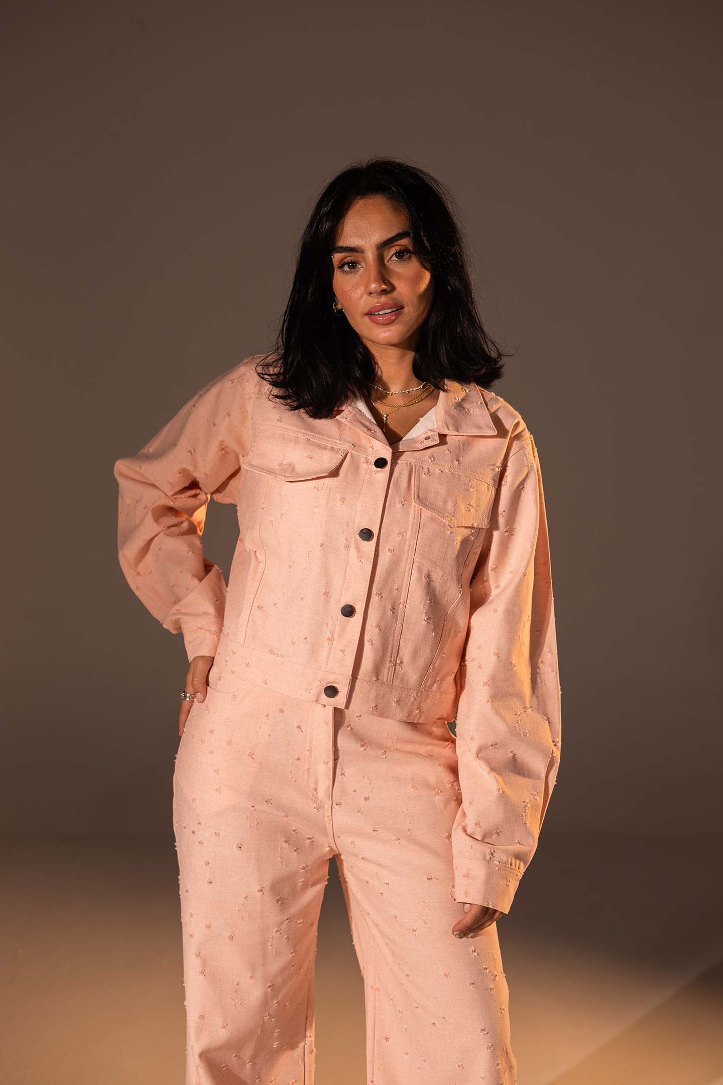 طقم دنيم مكوّن من قطعتين بلون السيمون