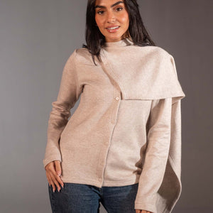 توب صوف محاك أوف وايت مع شال قابل للإزالة