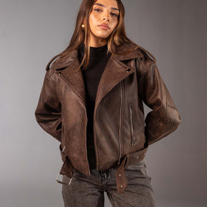 جاكيت بايكر جلد بني بتأثير متشقق