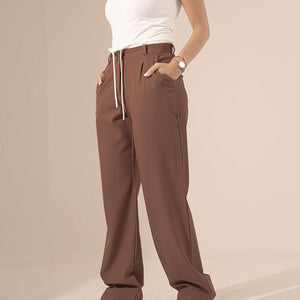 بنطال بني واسع الساق مربوط