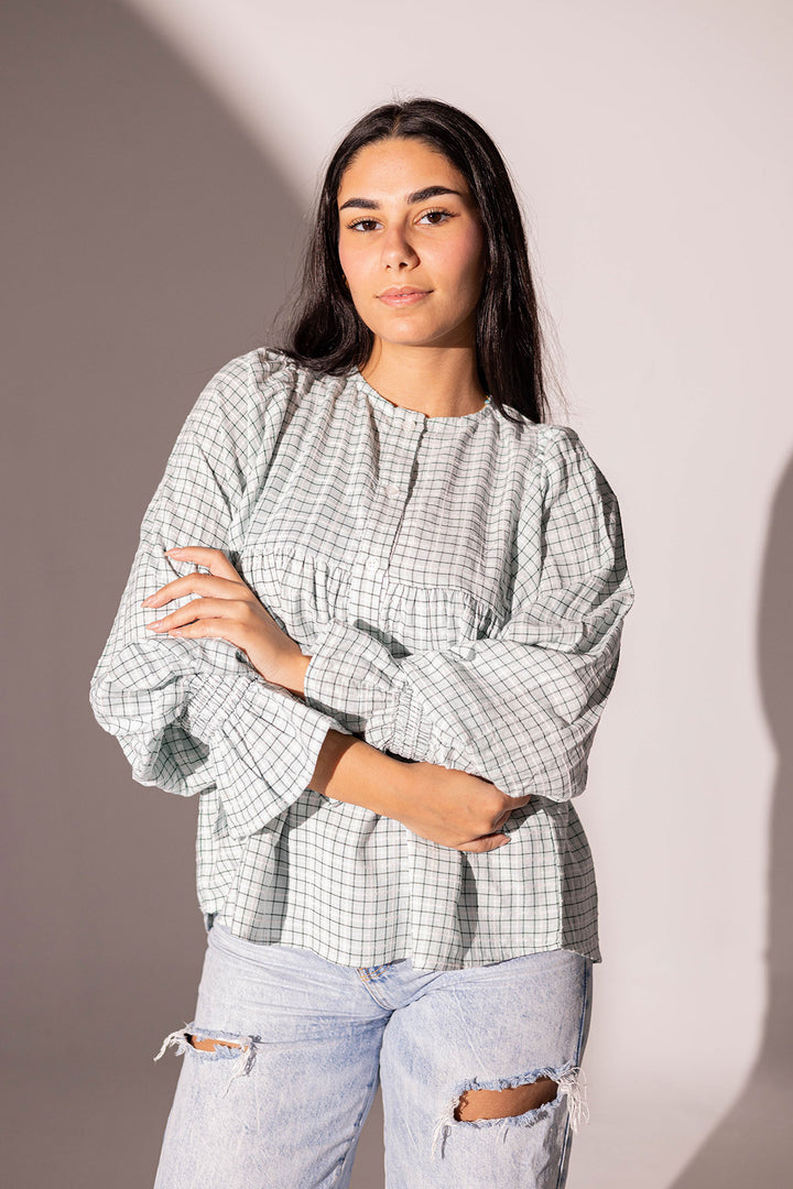 Blue Checkers Puffy Sleeves Blouse