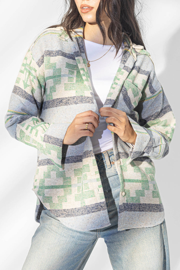 Green Patterned Winter Shirt With Capicho