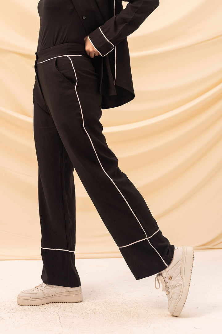 Black Chic Pants