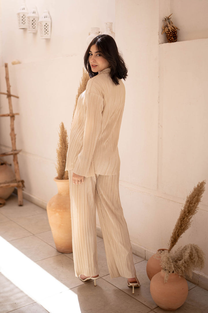 Off White Plissé Classy Set