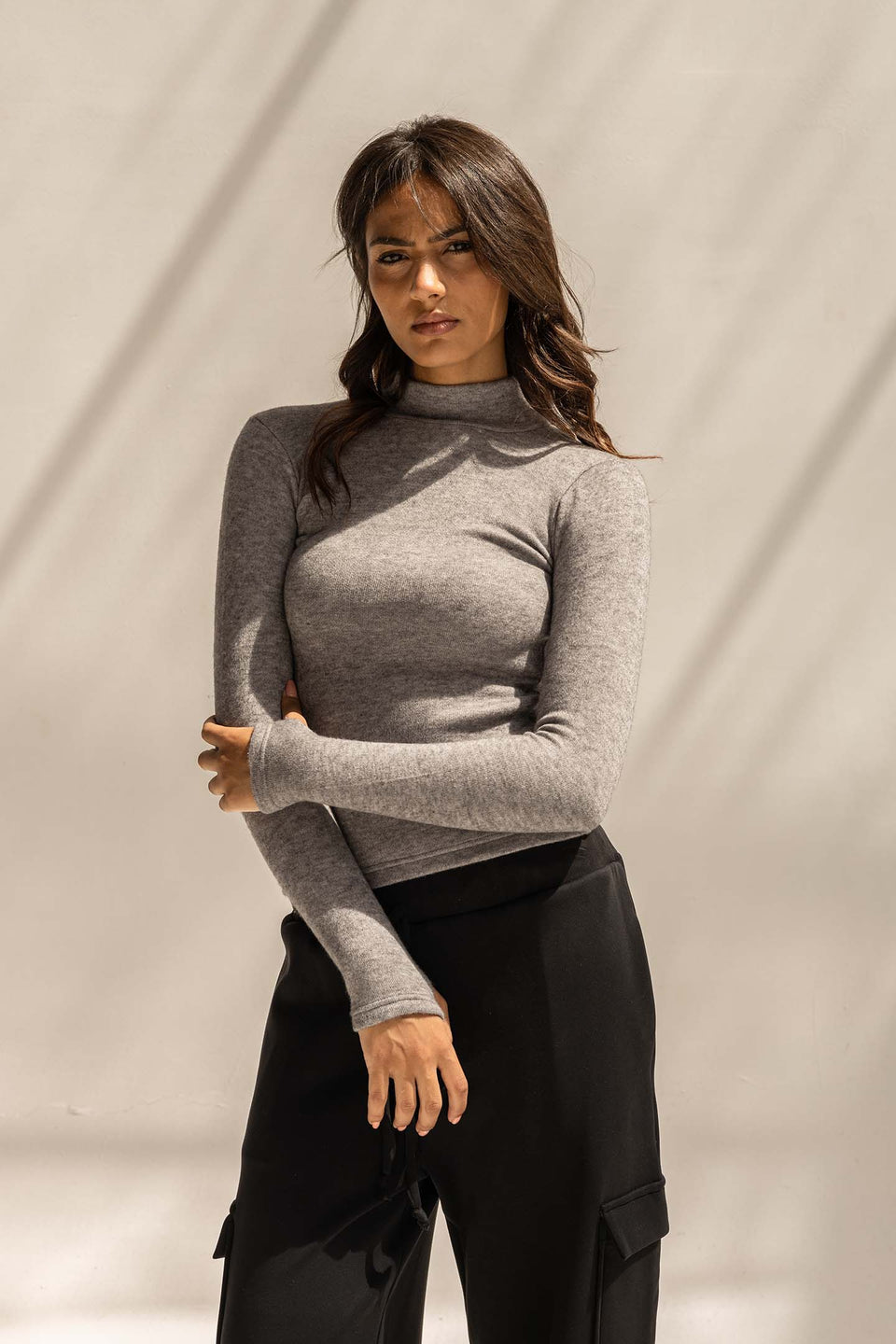 Grey Wool Hand-Cover Sleeves High Neck Top