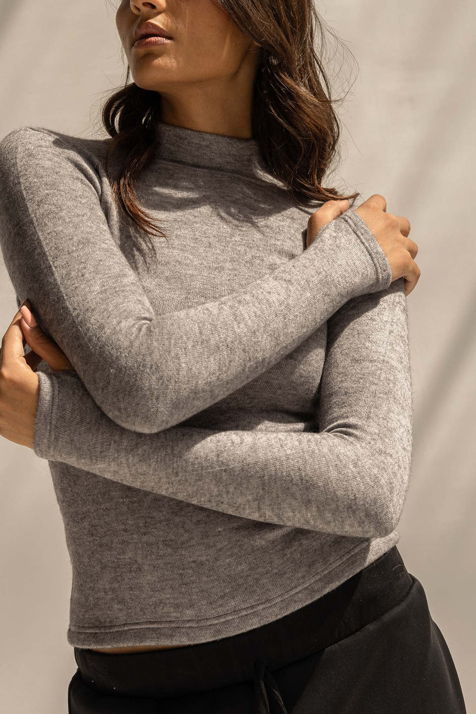 Grey Wool Hand-Cover Sleeves High Neck Top