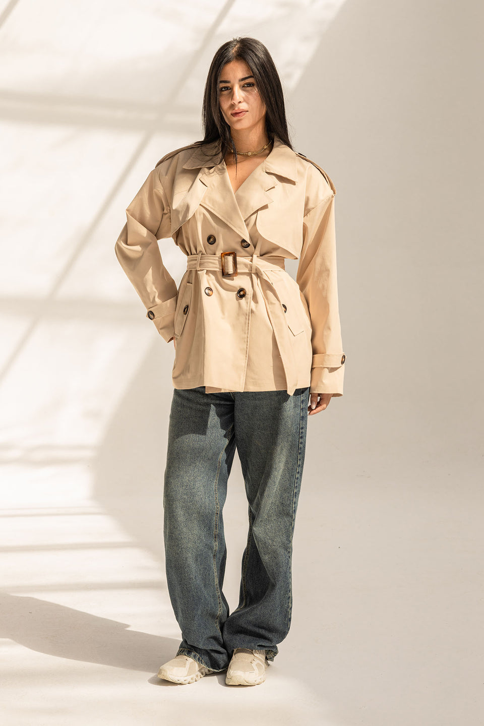 ترنش كوت قصير بحزام – بيج