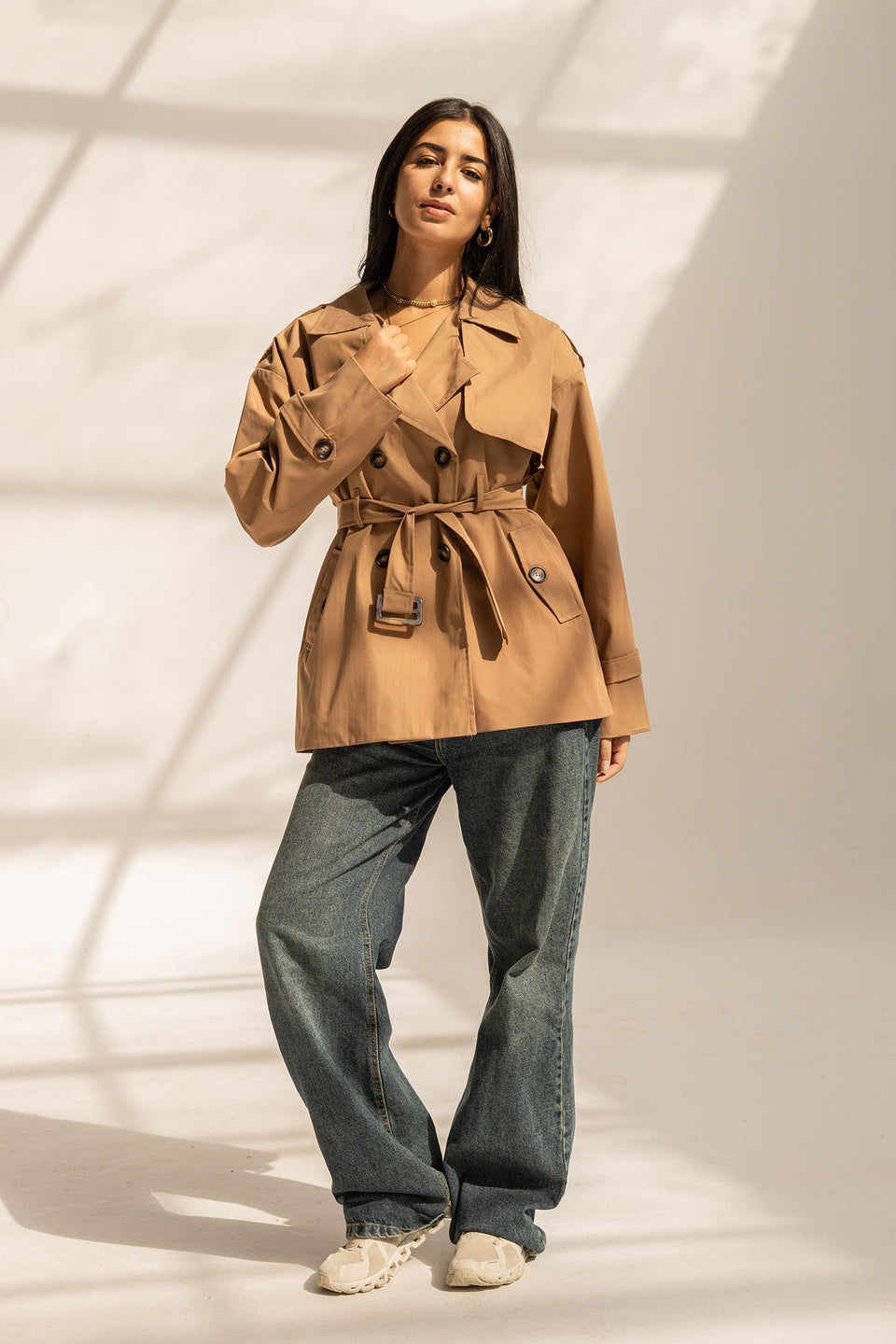 ترنش كوت قصير بحزام – كوفي