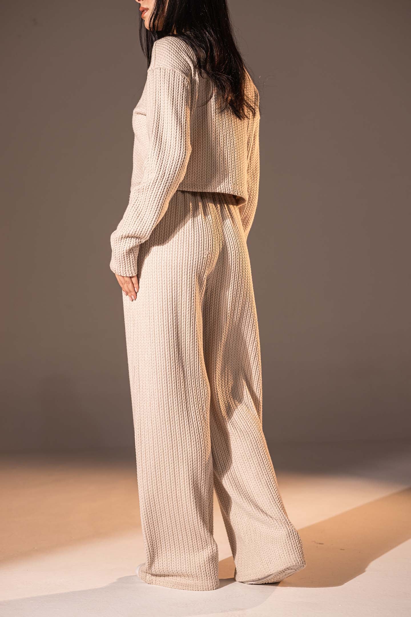 بنطال محبوك بلون البيج للاسترخاء