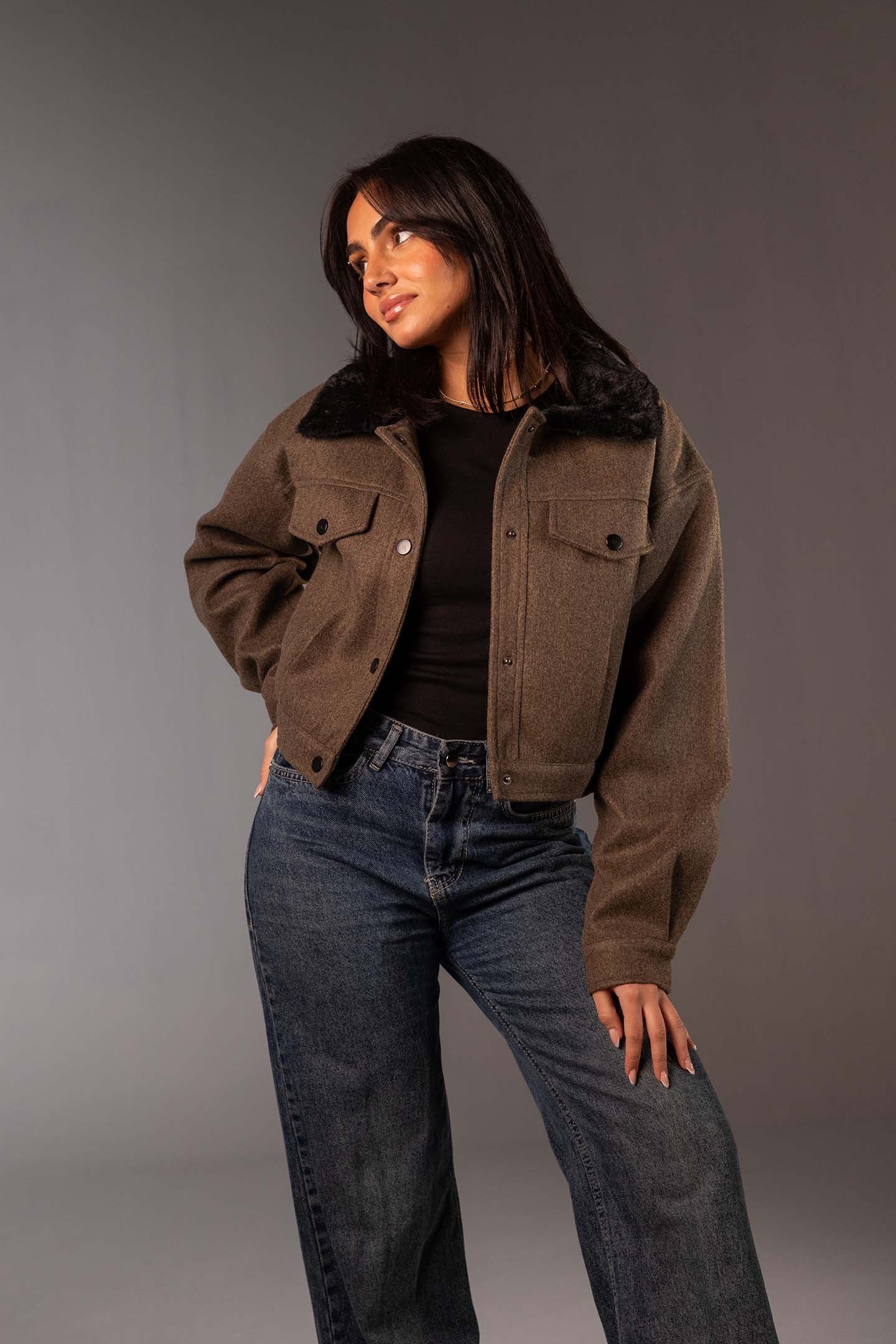 جاكيت بني قصير بخامة Gough-Blend