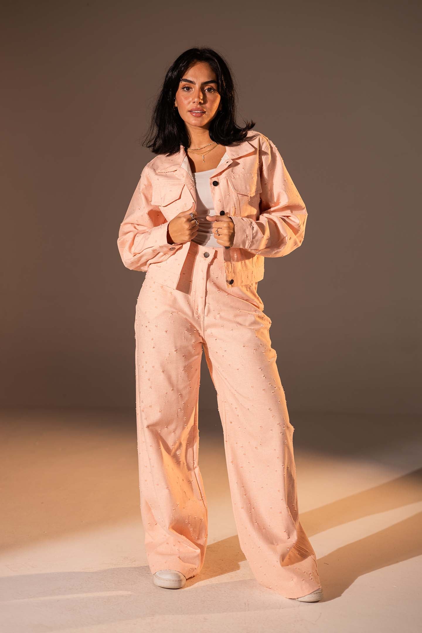 طقم دنيم مكوّن من قطعتين بلون السيمون