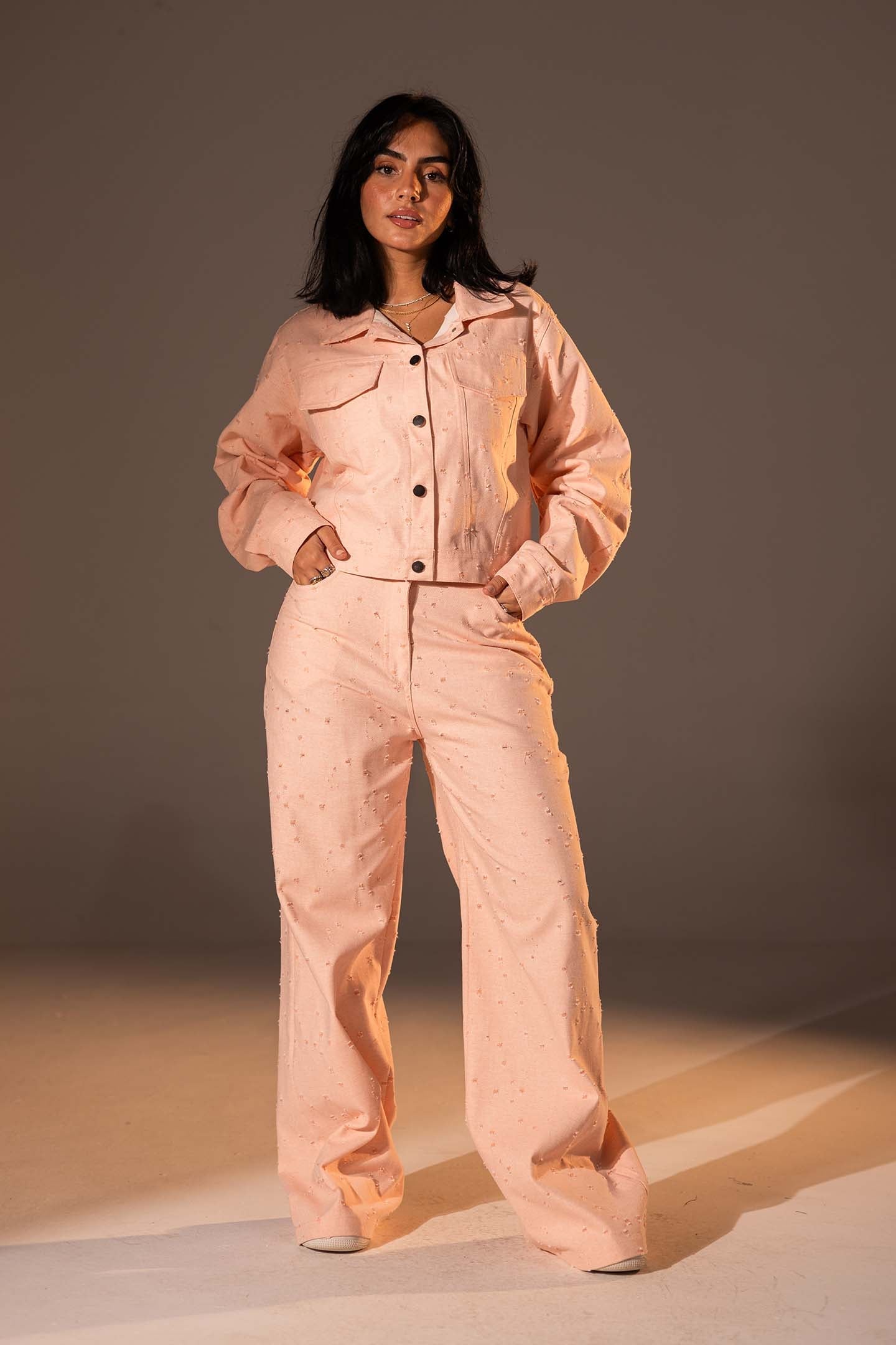 طقم دنيم مكوّن من قطعتين بلون السيمون