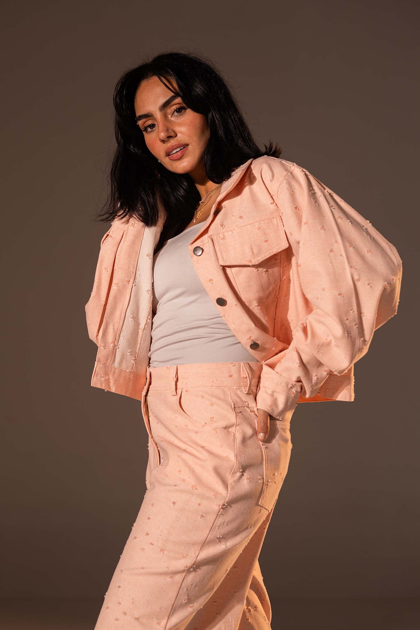 طقم دنيم مكوّن من قطعتين بلون السيمون