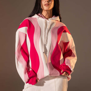 هودي بطبعة أمواج تجريدية بلون وردي