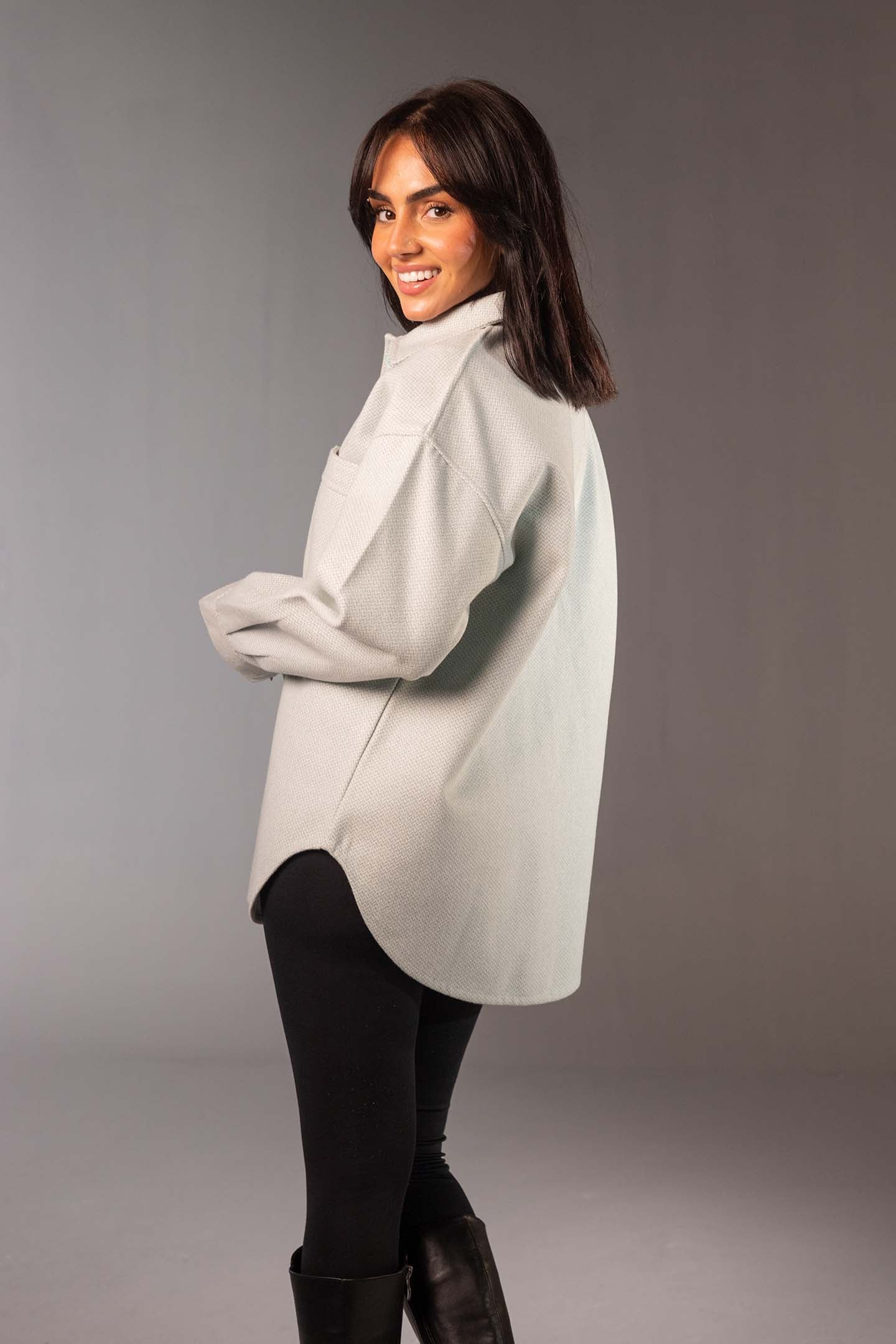 قميص صوف منت بقَصّة مريحة