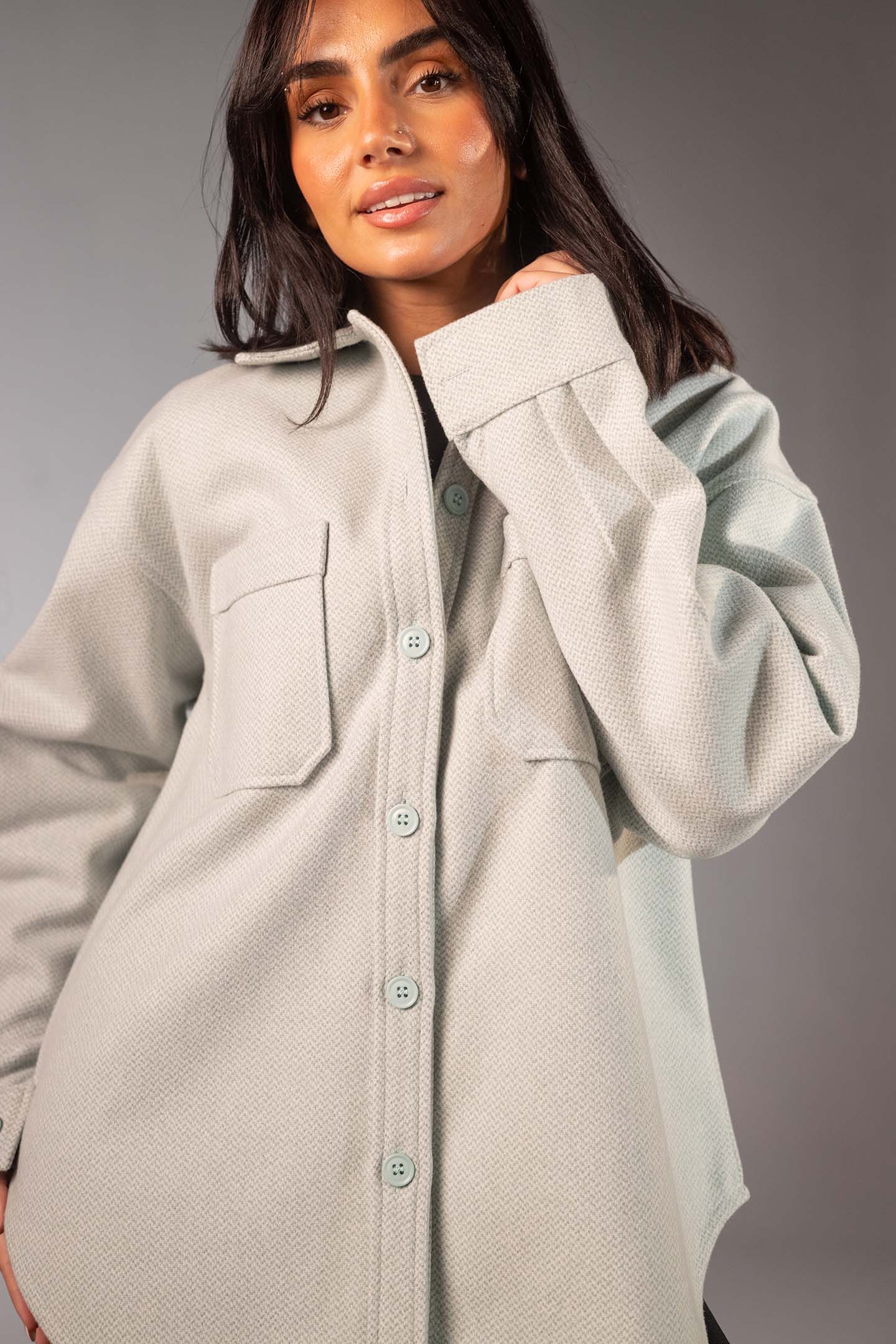 قميص صوف منت بقَصّة مريحة