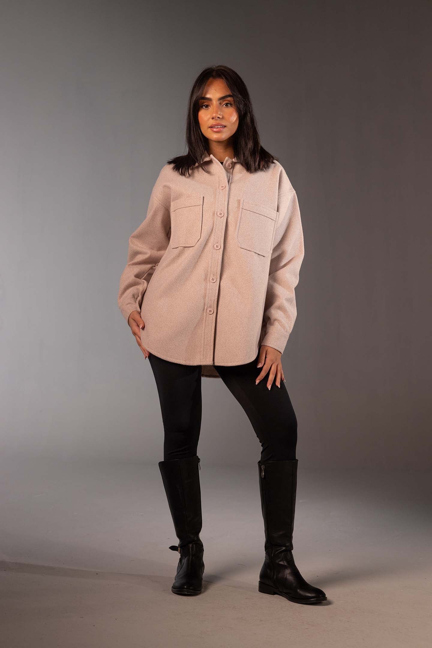 قميص صوف روز بقَصّة مريحة