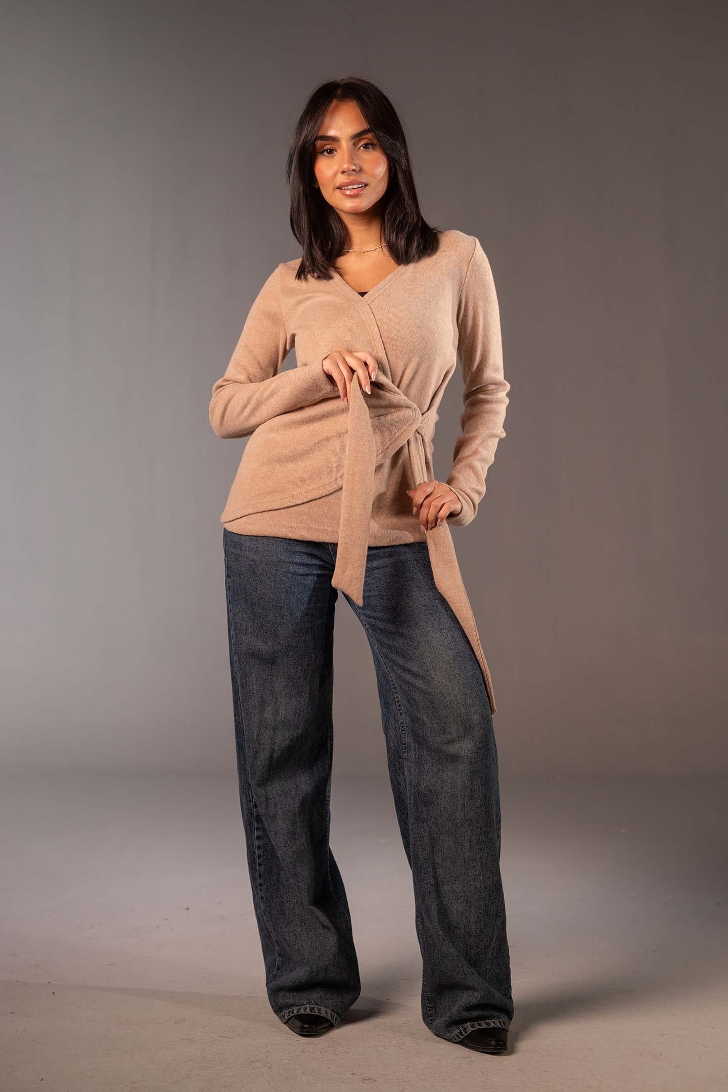 سويتر صوف محاك بتصميم ملفوف – سيمون