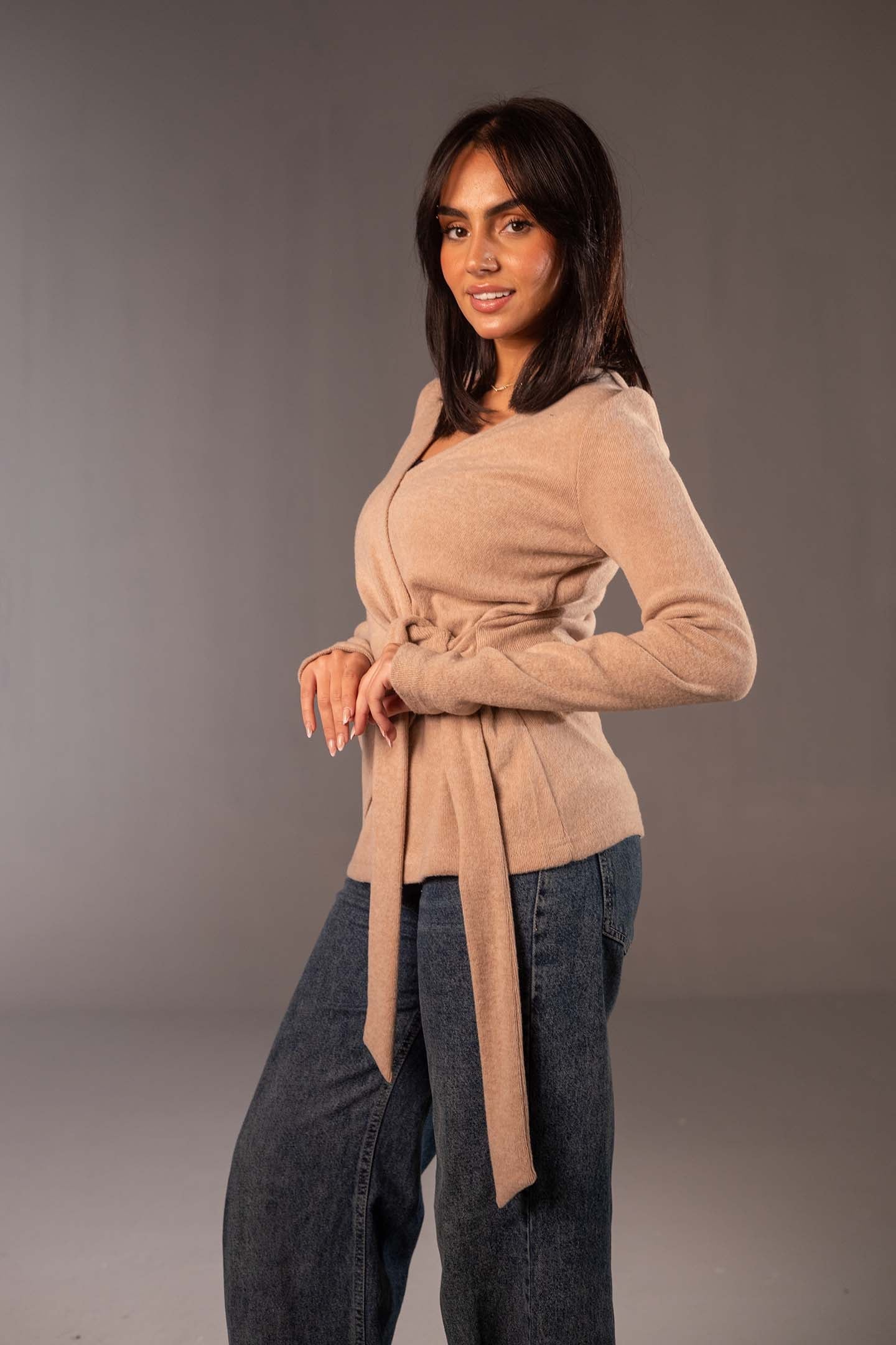 سويتر صوف محاك بتصميم ملفوف – سيمون