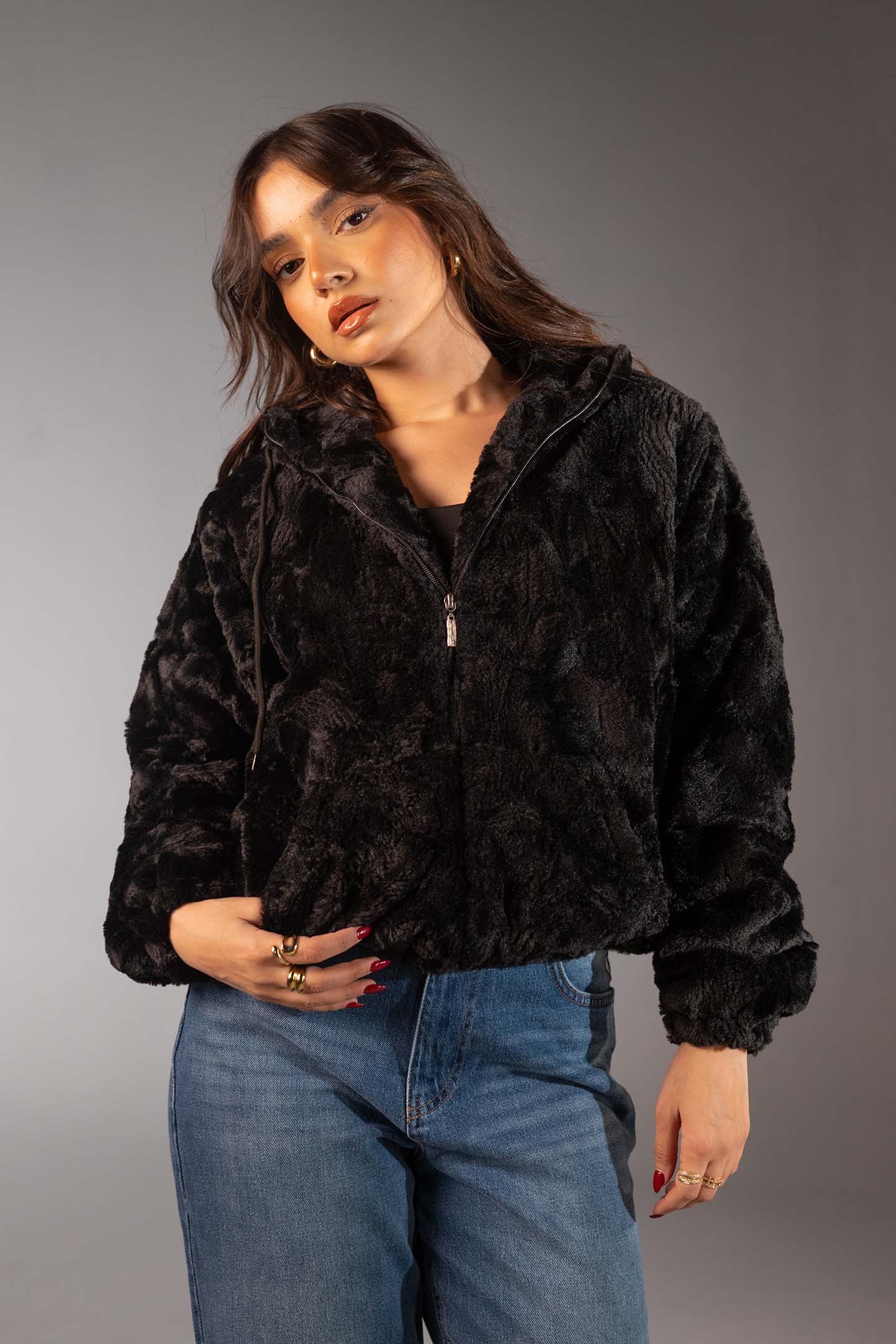 جاكيت فرو تيدي ناعم بسوستة – لون أسود