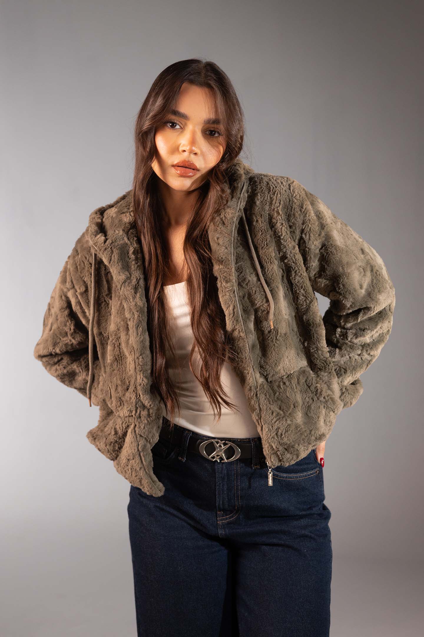 جاكيت فرو تيدي ناعم بسوستة – لون زيتي