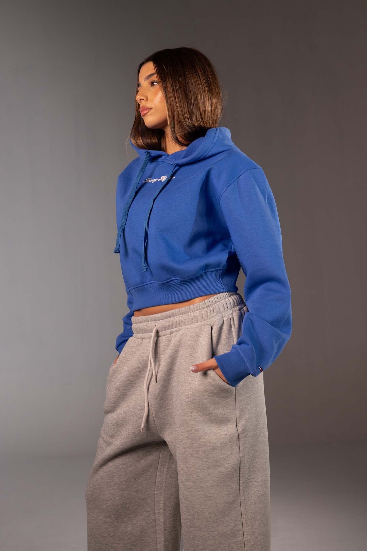 هودي ستريت وير قصير باللون الأزرق