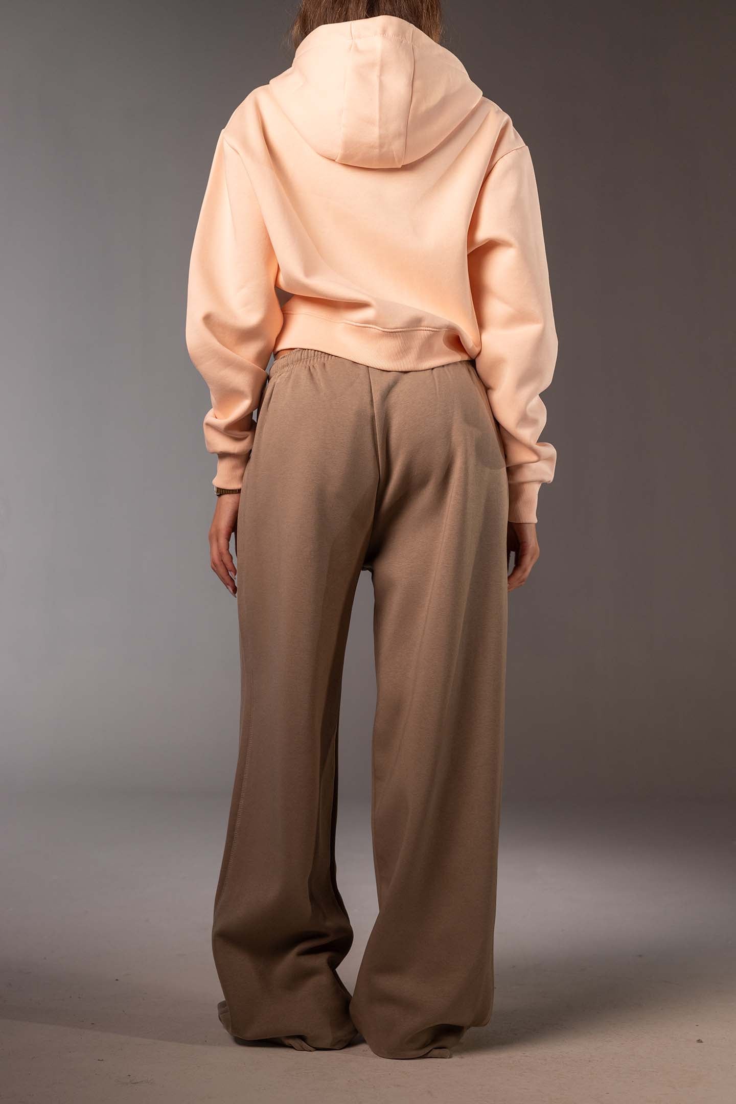 بنطال جوجر واسع بقَصّة مريحة – لون القهوة