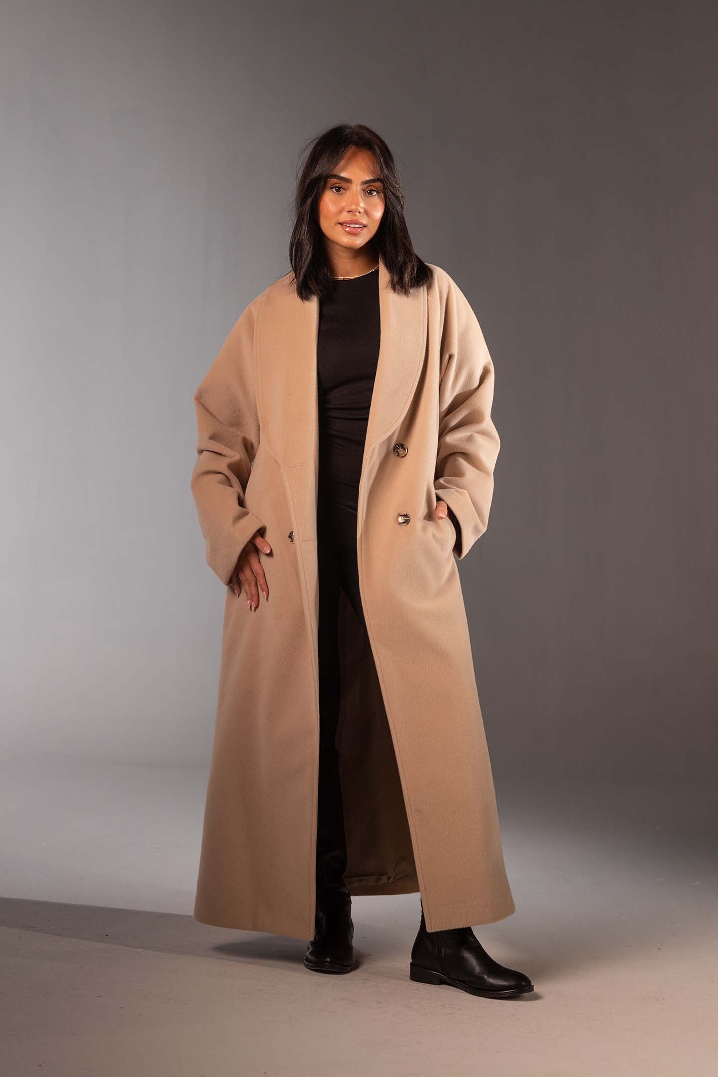 معطف صوف بيج ماكسي مزدوج الأزرار