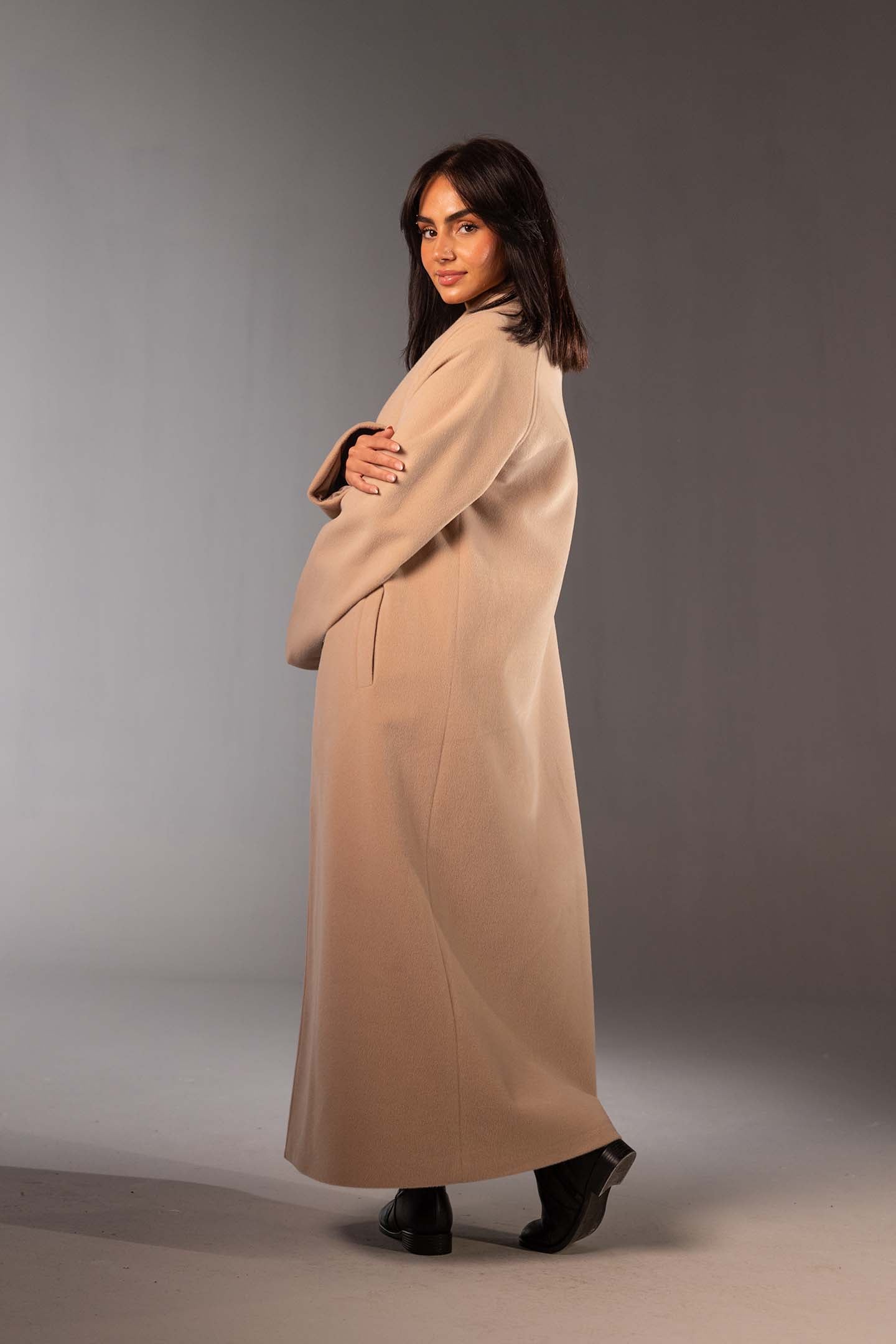 معطف صوف بيج ماكسي مزدوج الأزرار