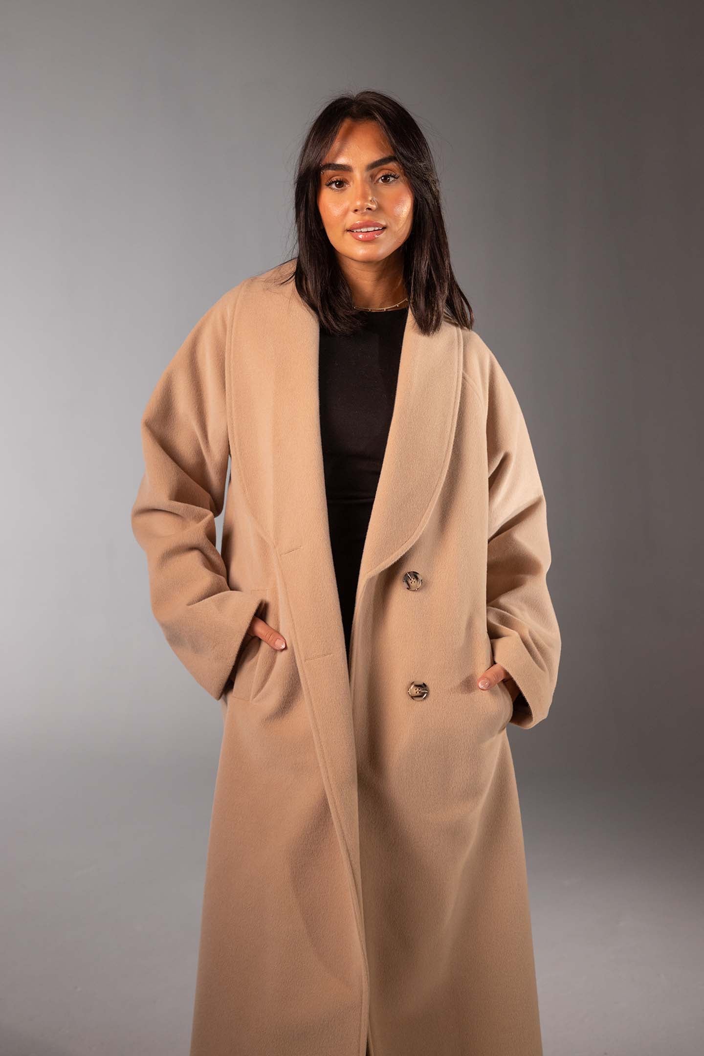 معطف صوف بيج ماكسي مزدوج الأزرار