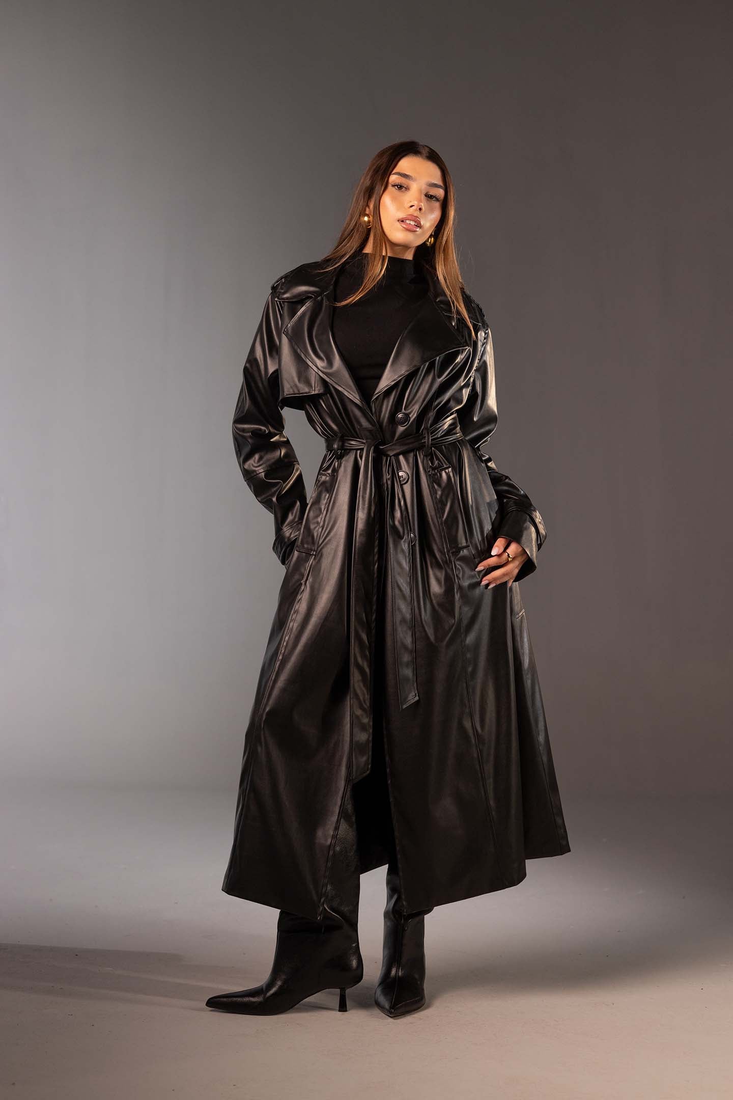 معطف ترنش طويل من الجلد الصناعي – لون أسود