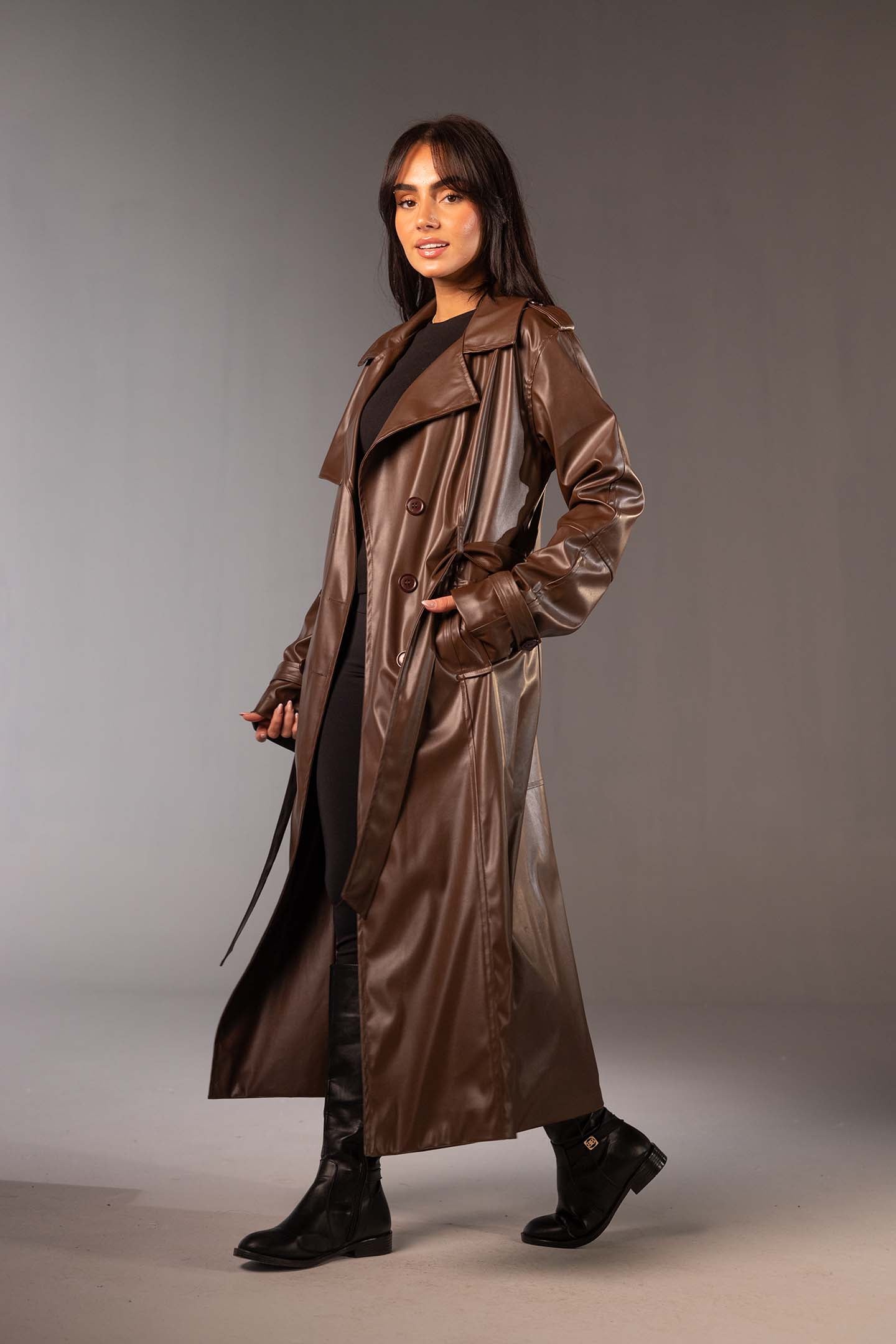 معطف ترنش طويل من الجلد الصناعي – لون بني