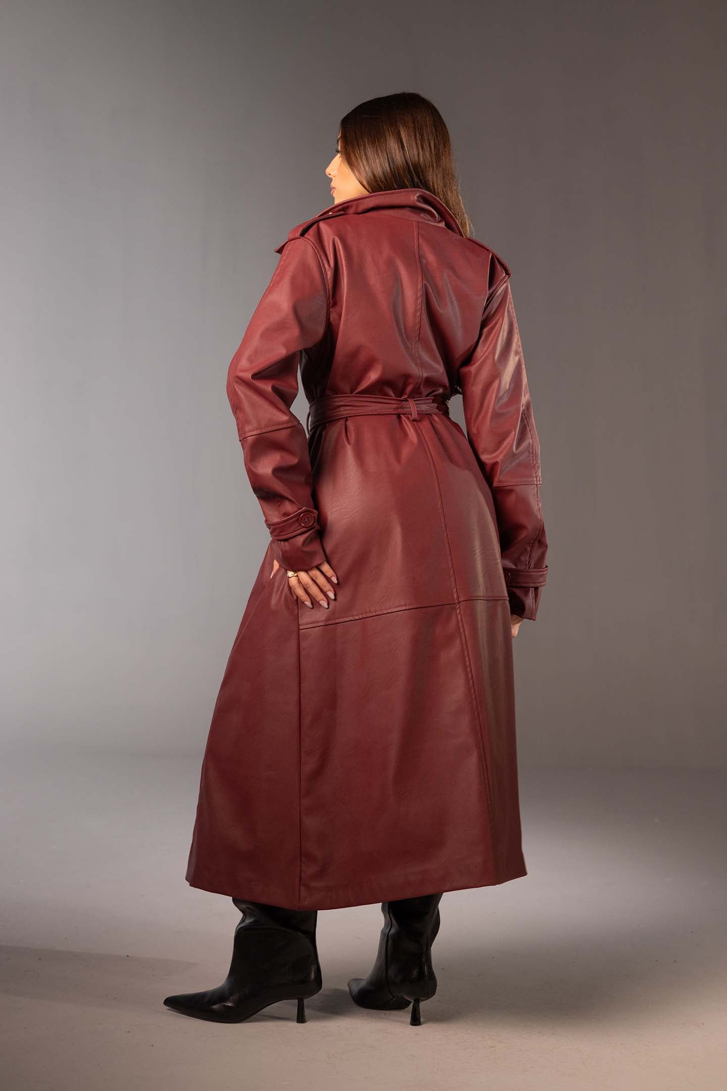 معطف ترنش طويل من الجلد الصناعي – لون عنابي