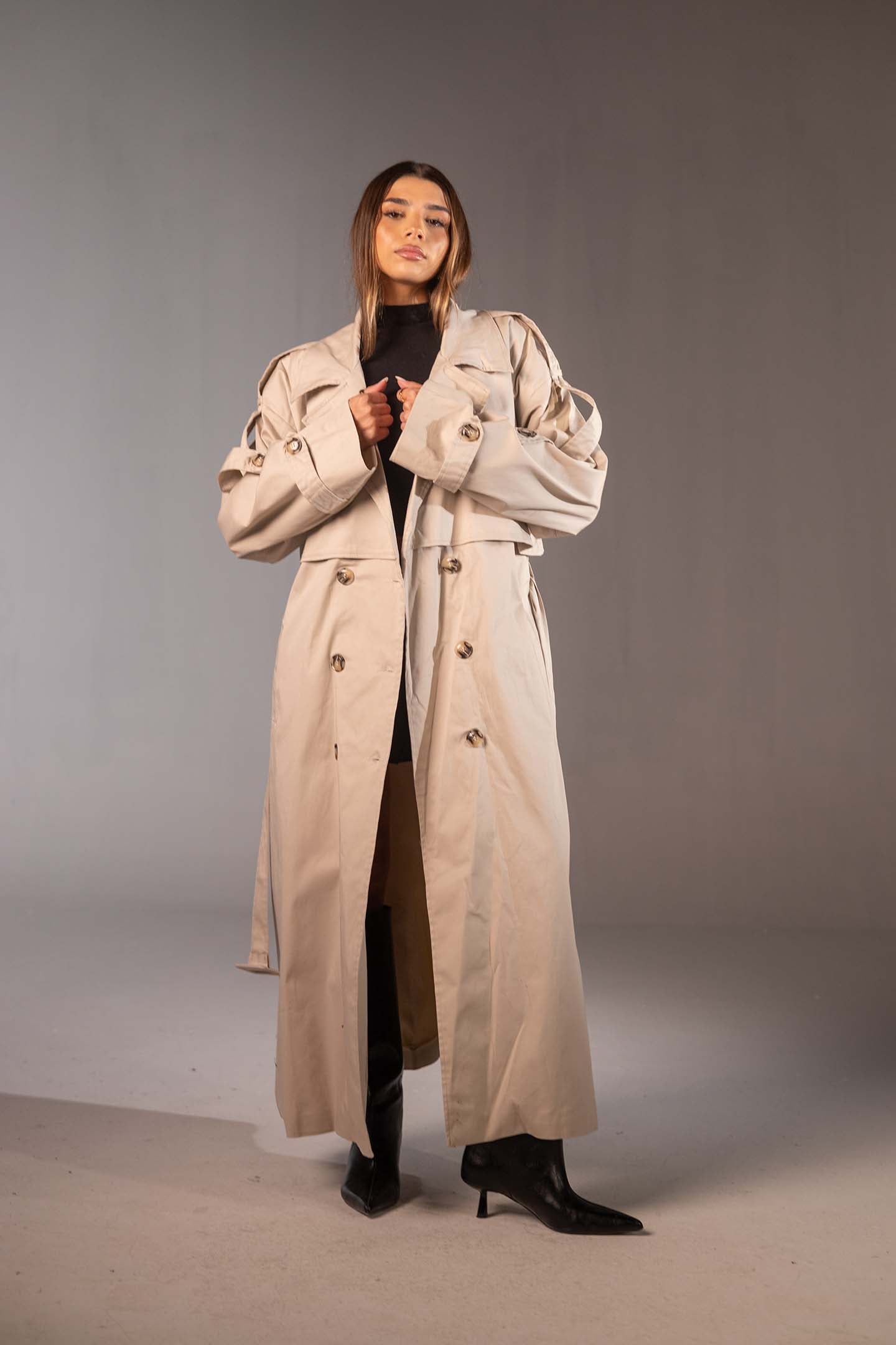 معطف ترنش بيج أوفر سايز مزدوج الأزرار