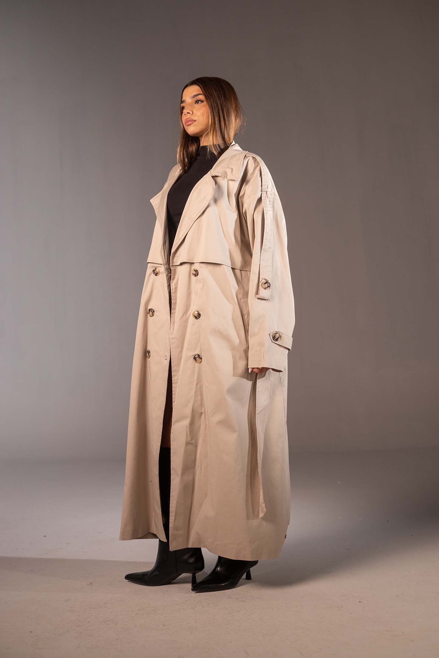 معطف ترنش بيج أوفر سايز مزدوج الأزرار