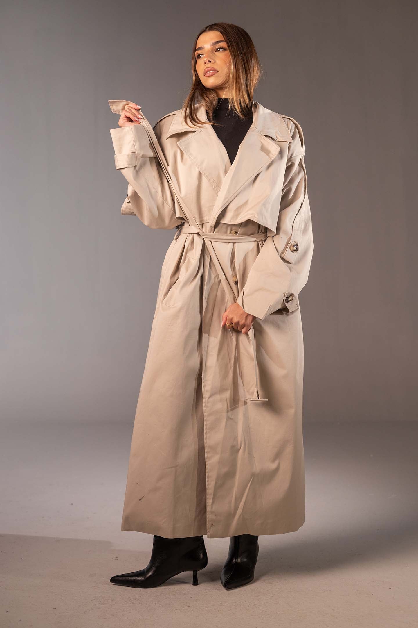 معطف ترنش بيج أوفر سايز مزدوج الأزرار