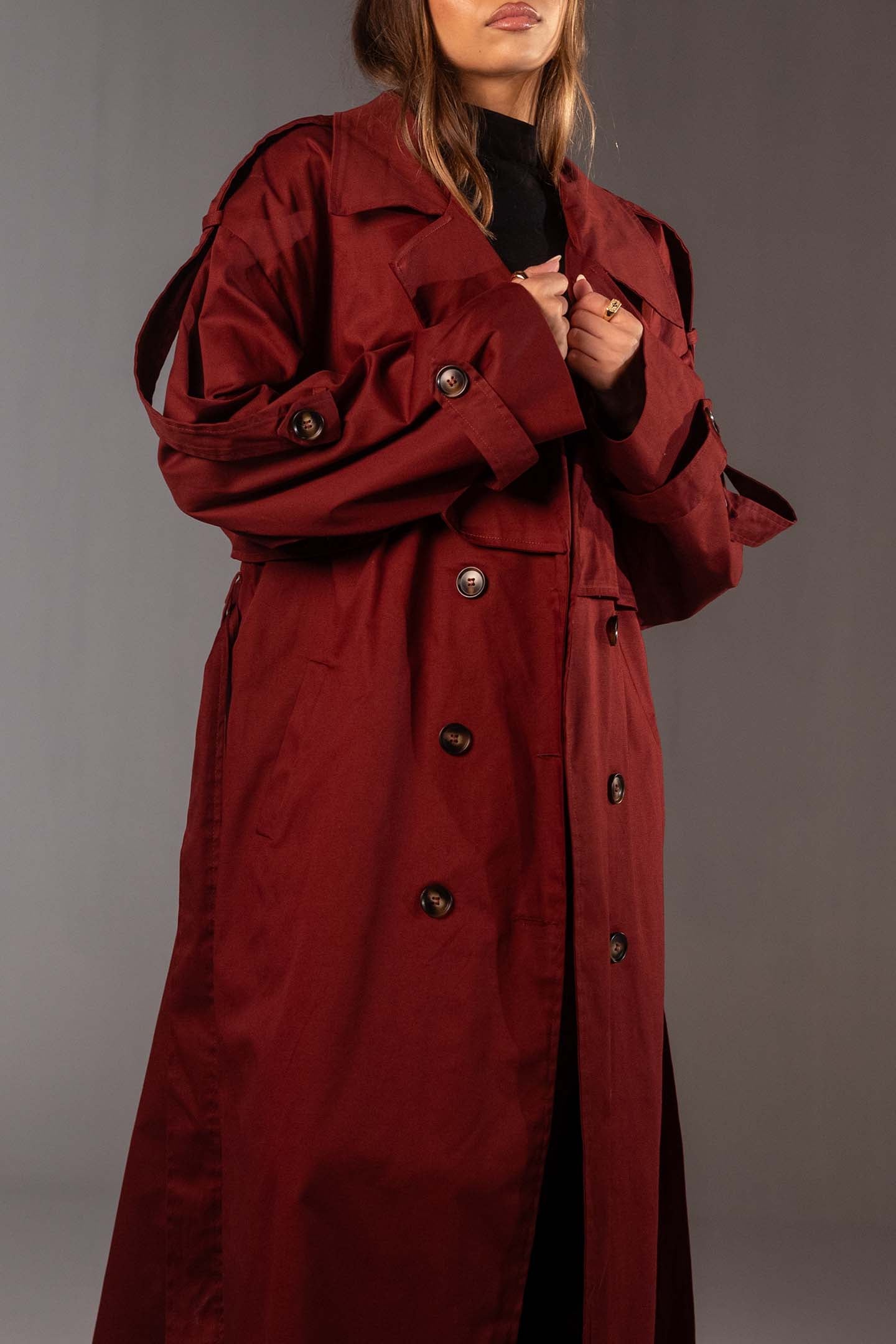 معطف ترنش عنابي أوفر سايز مزدوج الأزرار