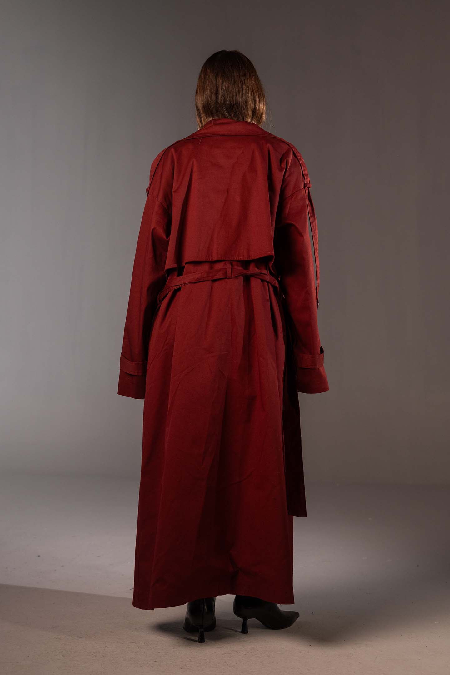 معطف ترنش عنابي أوفر سايز مزدوج الأزرار