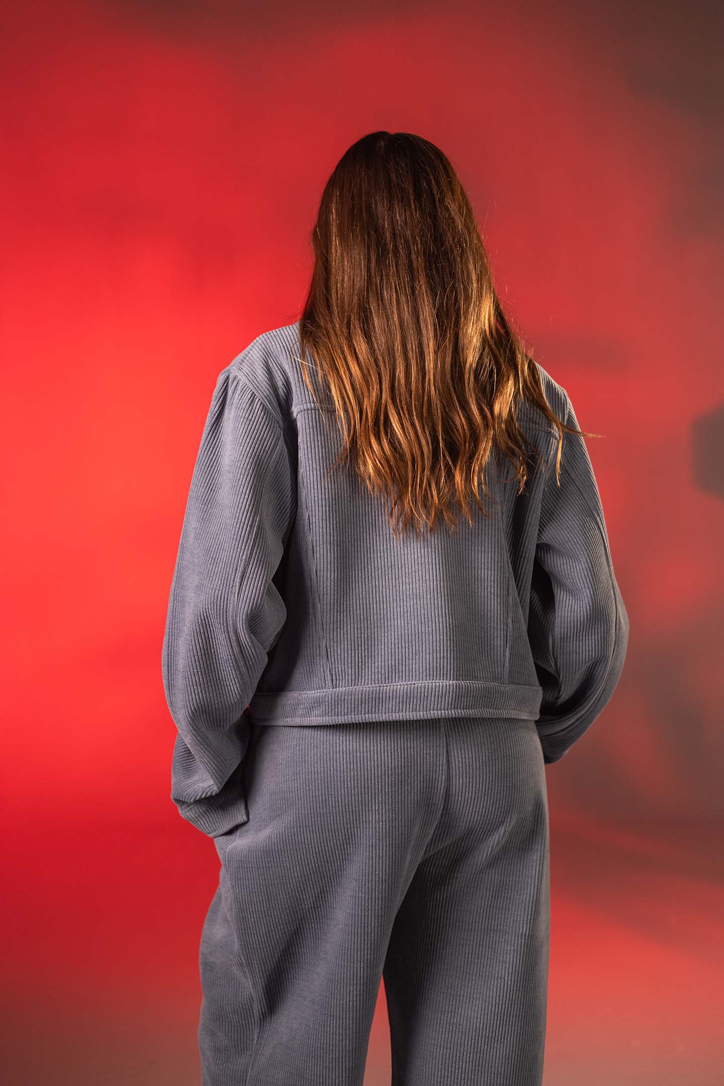 جاكيت كوردروي أزرق قصير