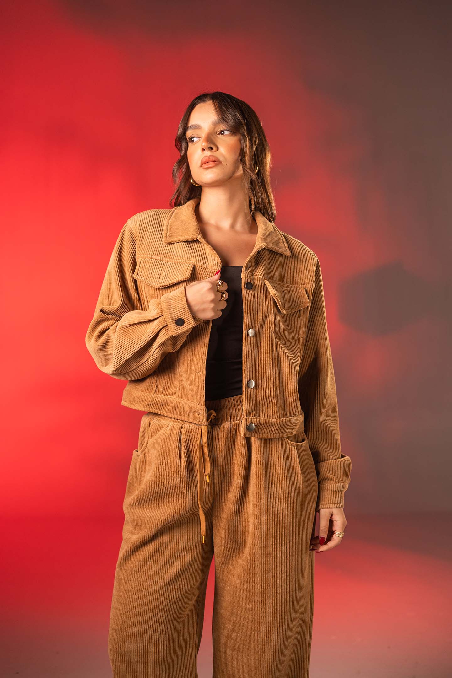 جاكيت كوردروي قصير باللون الكاميل