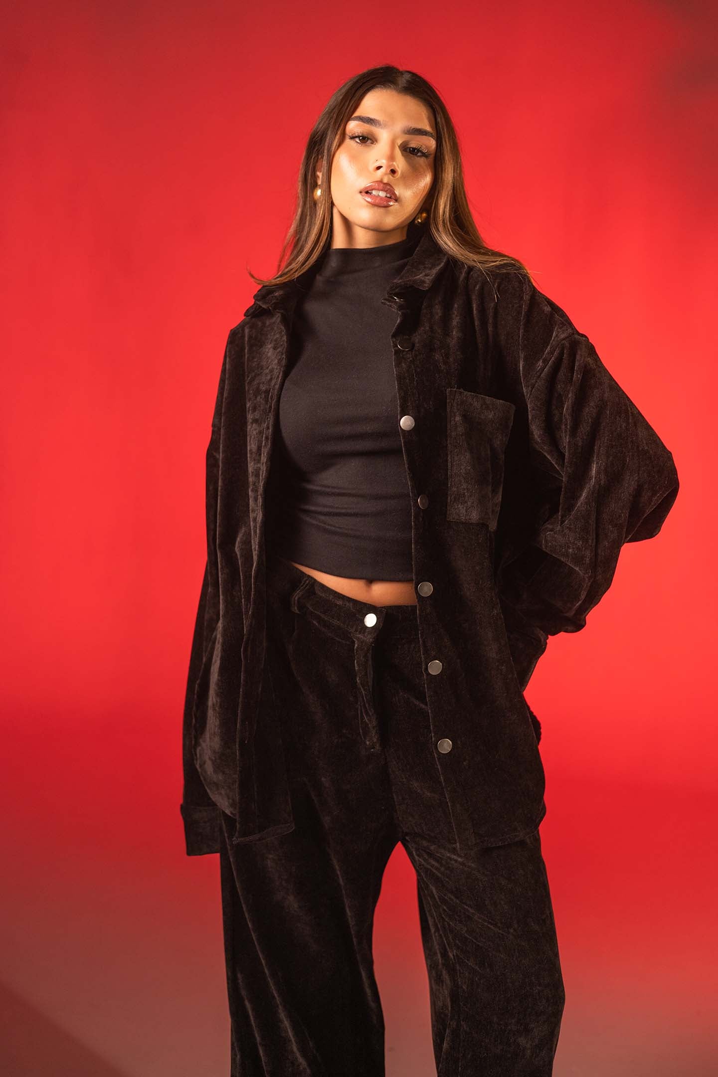 قميص لاونج مخمل أسود أوفر سايز